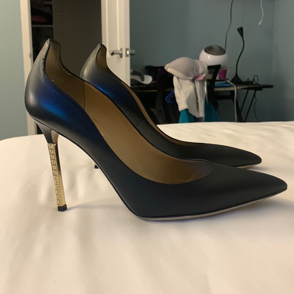 Sexy Valentino, metal heel